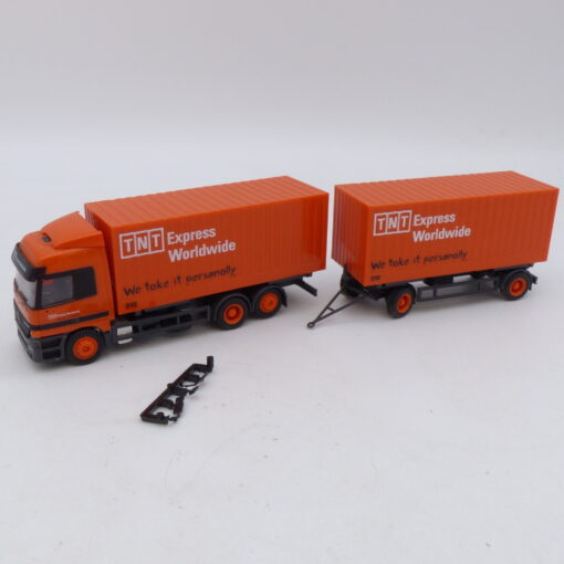Herpa 1:87 Schnäppchen ! MB Actros Hängerzug TNT, siehe Bilder o. EB2062