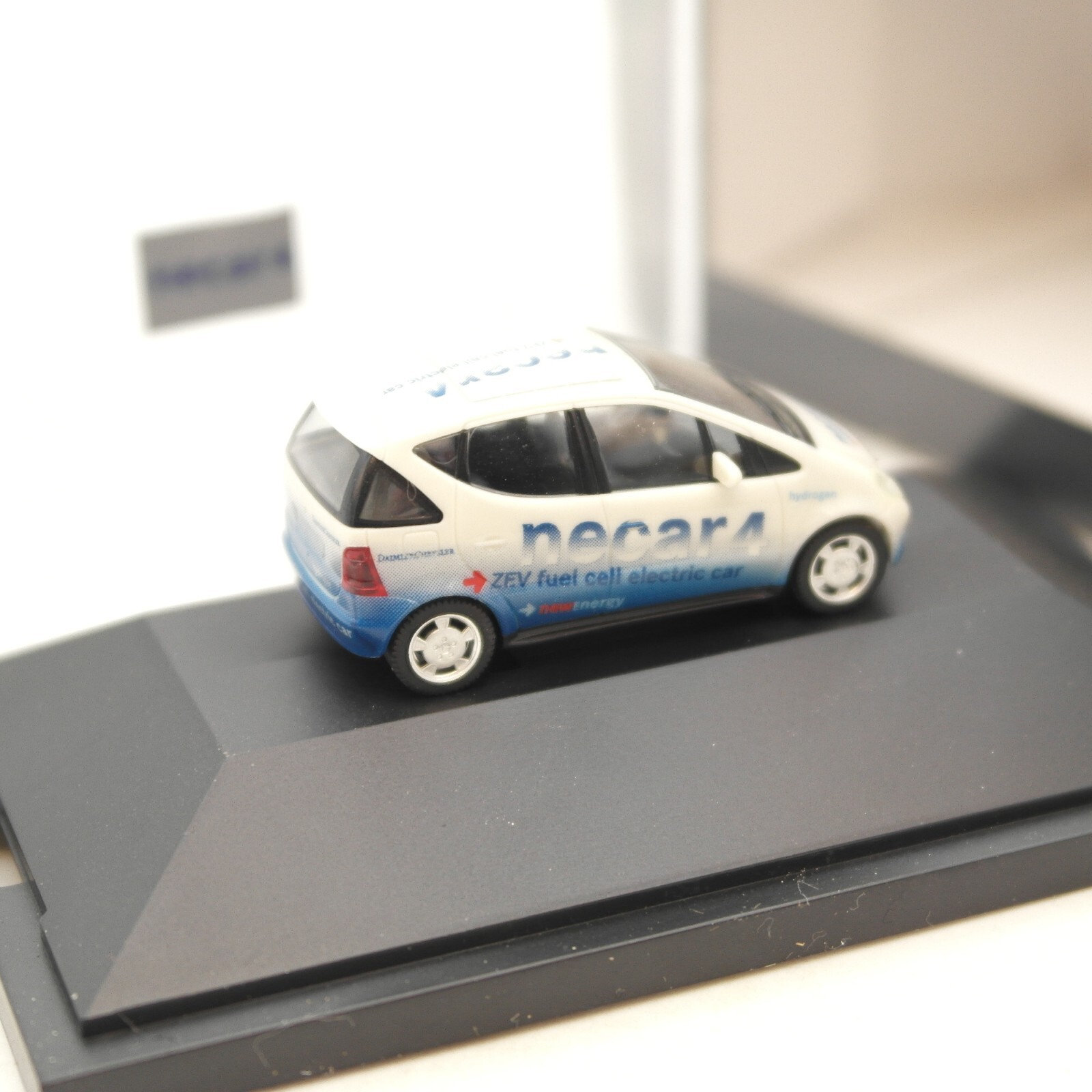 Herpa 1:87 Werbemodell Daimler Chrysler Fuel Cell Car Necar 4 in OVP RF3818 – Bild 3