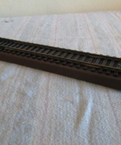 Holzsockel H0 mit Schiene ca. 180 mm o.OVP WZ103