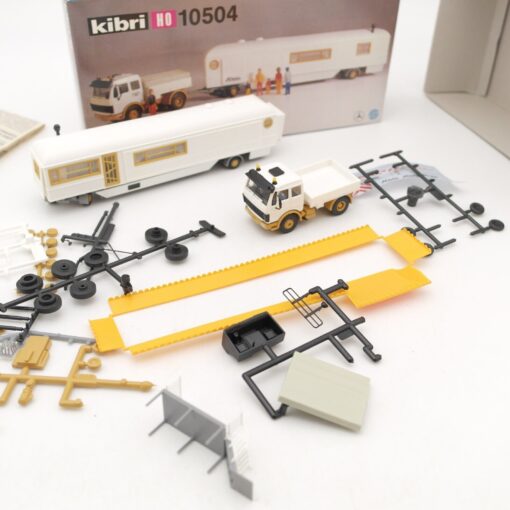 Kibri H0 10504 Bausatz MB 1633 S mit Schaustellerwohnwagen in OVP QR8900 – Bild 6