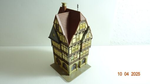 Kibri H0 Fachwerkhaus mit Geschäft aus Anlagenrückbau siehe Foto CK7429 o.