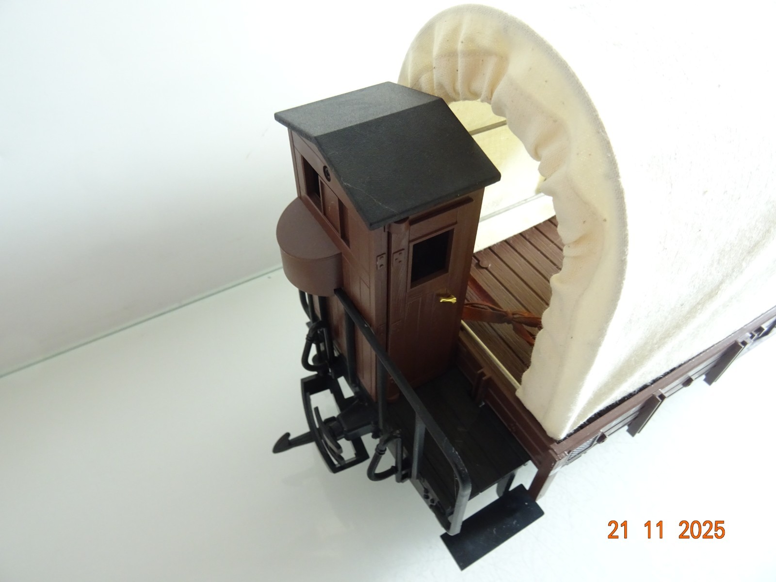 LGB Spur G 40130 LGB Güterwagen mit Plane und Bremserhaus s. Foto in OVP PK2388 – Bild 3