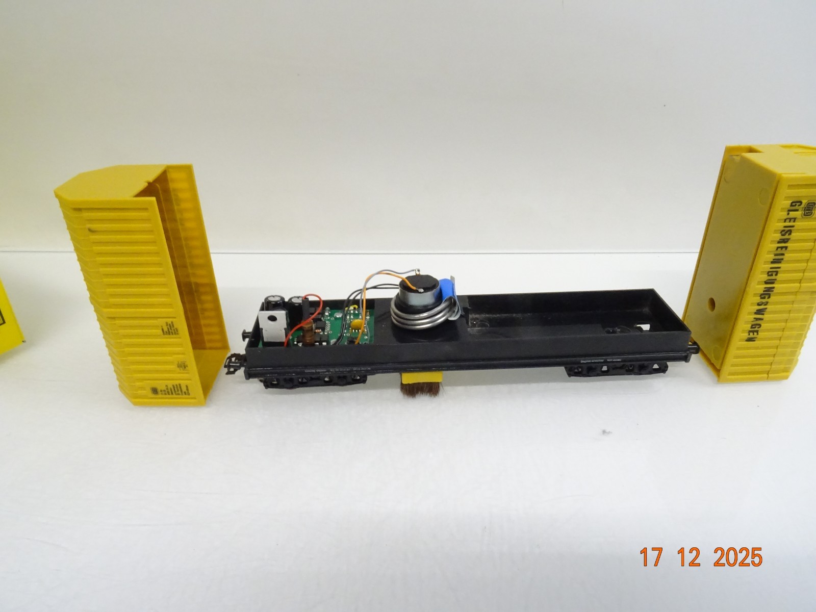 Lux Modellbau H0 8830 AC Gleisstaubsauger SSF-09 Technik in OVP JL5127 – Bild 6