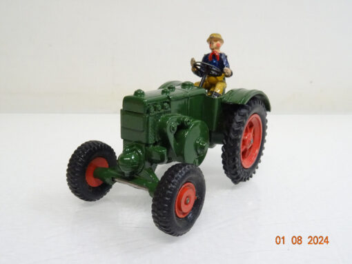 Märklin 1:43 8029 DieCast Ackerschlepper mit Fahrer in OVP LE4706 – Bild 3