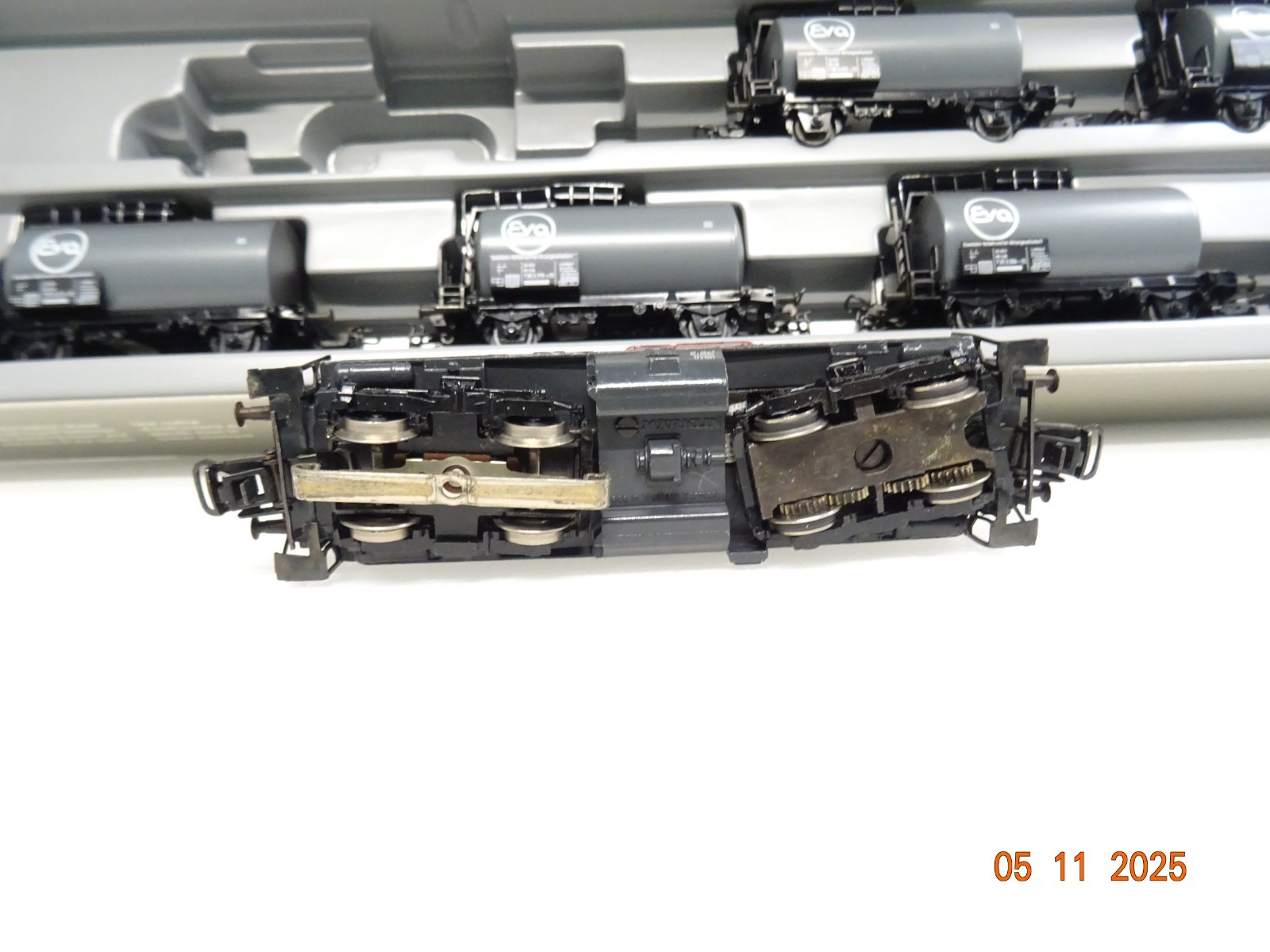 Märklin H0 2855 Kesselwagenzug 7tlg. mit Diesellok BR 212 der DB in OVP JL4152 – Bild 4