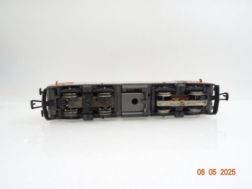 Märklin H0 3323 Schweiz E-Lok Re 4/4 10102 der SBB in OVP LJL447 – Bild 4