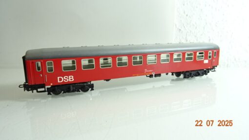 Märklin H0 4045 Schnellzugwagen 50 86 20-84 096-9 der DSB RR2558 o.