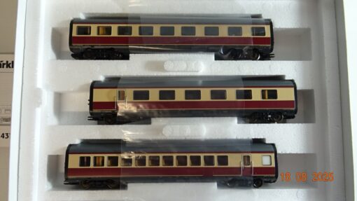 Märklin H0 43115 Zwischenwagen Set 3tlg. zu VT 11.5  in OVP PR9629 – Bild 4