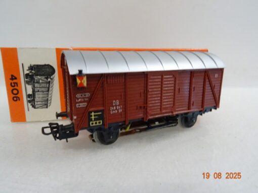 Märklin H0 4506 gedeckter Güterwagen mit Schlusslaterne in OVP RR3104