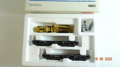 Märklin H0 48661 Schwerlastwagen mit Caterpillar-Baumasch. der DB in OVP PR9622