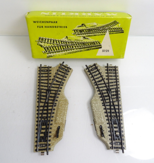 Märklin H0 5121 Handweiche M-Gleis siehe Foto in OVP CK823