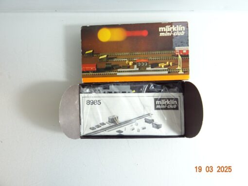 Märklin Z mini club 8985 Bausatz Bahnhof siehe Foto in OVP CK6800