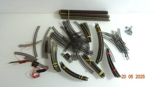 Märklin mini-club Z Gleis-Konvolut 130tlg. siehe Foto CK8331 o.