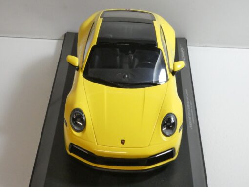 Minichamps 1:18 155067320 Porsche 911 Carrera 4S gelb EX202 o.