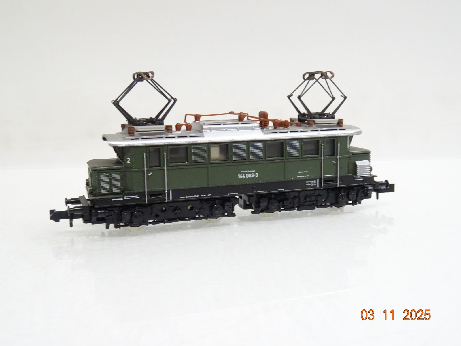 Minitrix N 2033 E-Lok BR 144 083-3 der DB in OVP JL4091 – Bild 3