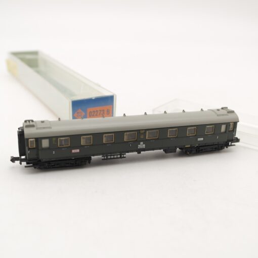 Minitrix N Personenwagen 2. Klasse 11402 der DRG in EVP RR2200