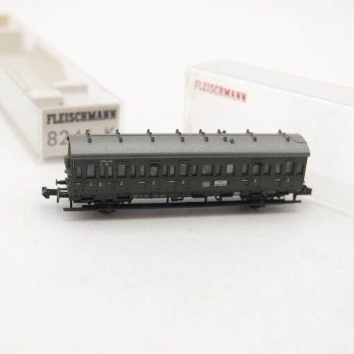 Minitrix N Personenwagen 2. Klasse Gießen Frankfurt der DB in EVP RR2444 – Bild 3