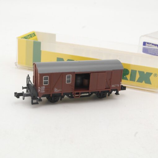 Minitrix N gedeckter Güterwagen der DB in EVP RR2983