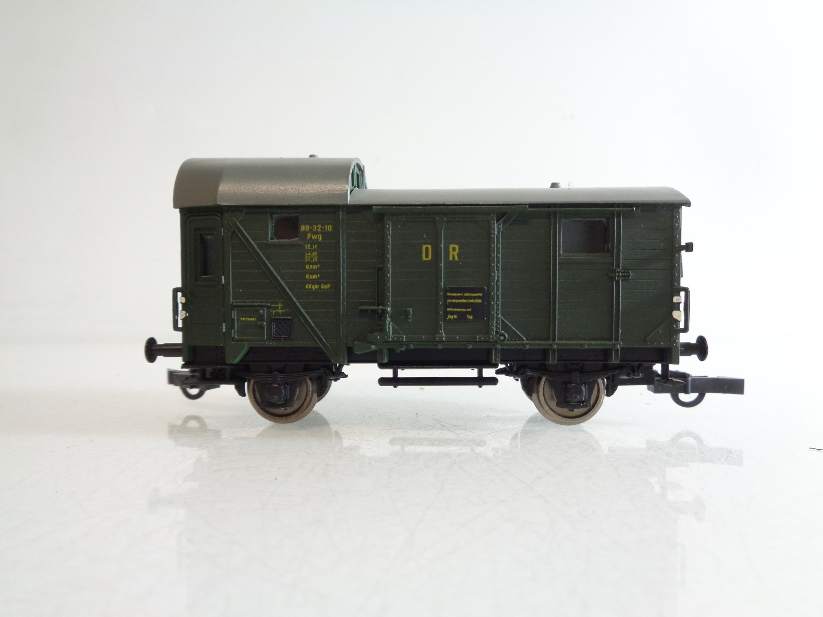 Piko H0 Güterzug Gepäckwagen der DR BH967 o.