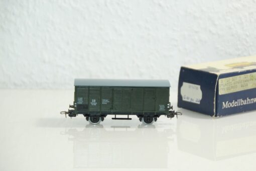 Piko H0 gedeckter Güterwagen der DB in EVP LW8093