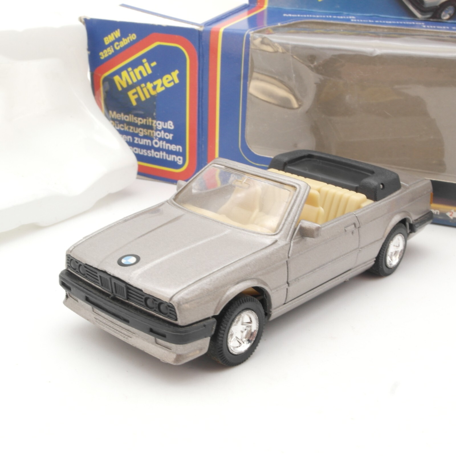 Playbear 1:43 BMW 325i Cabrio mit Rückzugsmotor in OVP QR7355 – Bild 3