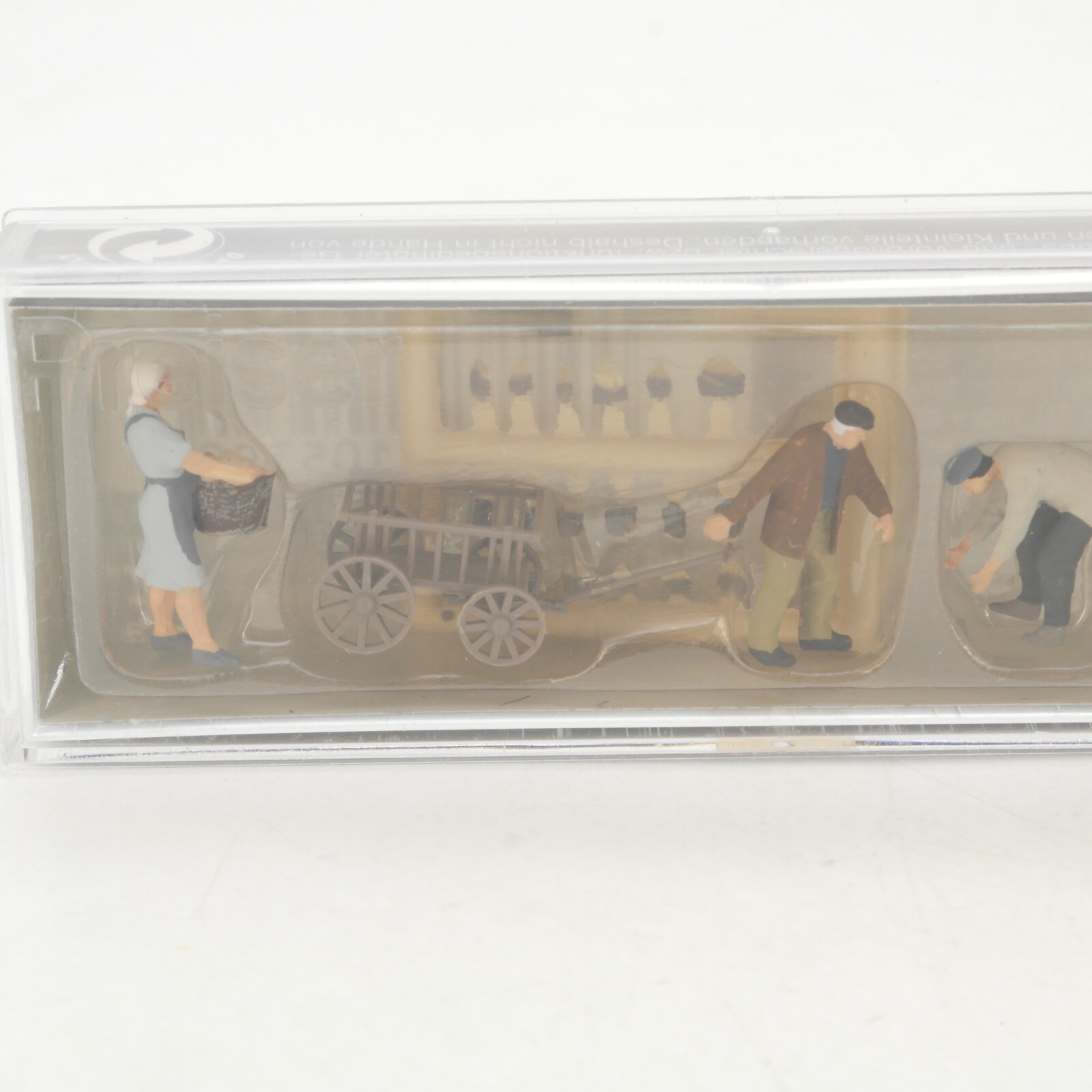 Preiser 1:87 10539 Figuren Auf dem Bauernhof neuwertig in OVP RG9099 – Bild 3