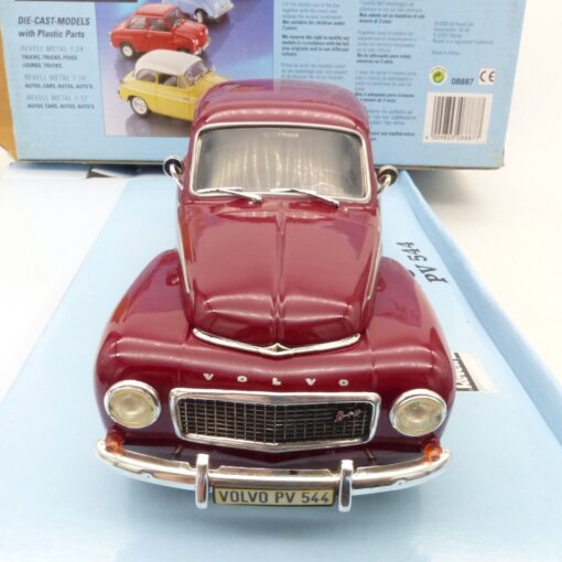 Revell 1:18 08887 Volvo PV 544 Limousine dunkelrot in OVP EX4697