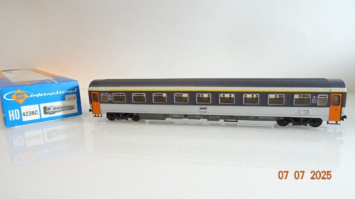 Roco H0 4236C Personenwagen 1 .Kl. der SNCF in OVP PR8914