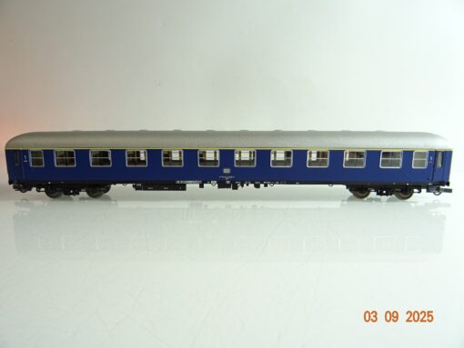 Roco H0 44753 Personenwagen 1. Kl. der DB mit Licht in OVP BH143 – Bild 3