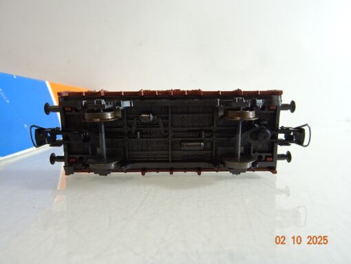 Roco H0 46011 Niederbordwagen mit Ladung Schotter der DB in OVP BH338 – Bild 4
