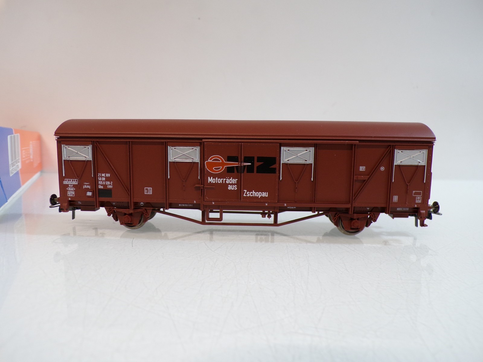 Roco H0 46743 ged. Güterwagen MZ Motorräder aus Zschopau der DR in OVP BH1930 – Bild 3
