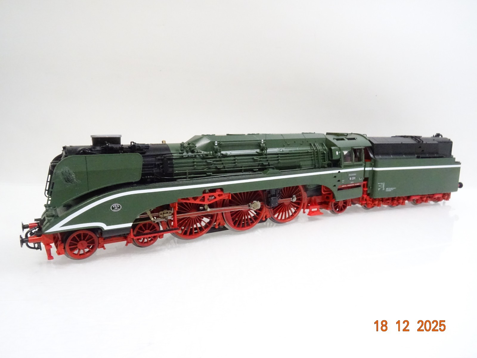 Roco H0 69194 AC Dampflok BR 18 201 der DR Digital für Märklin in OVP JL5227 – Bild 3