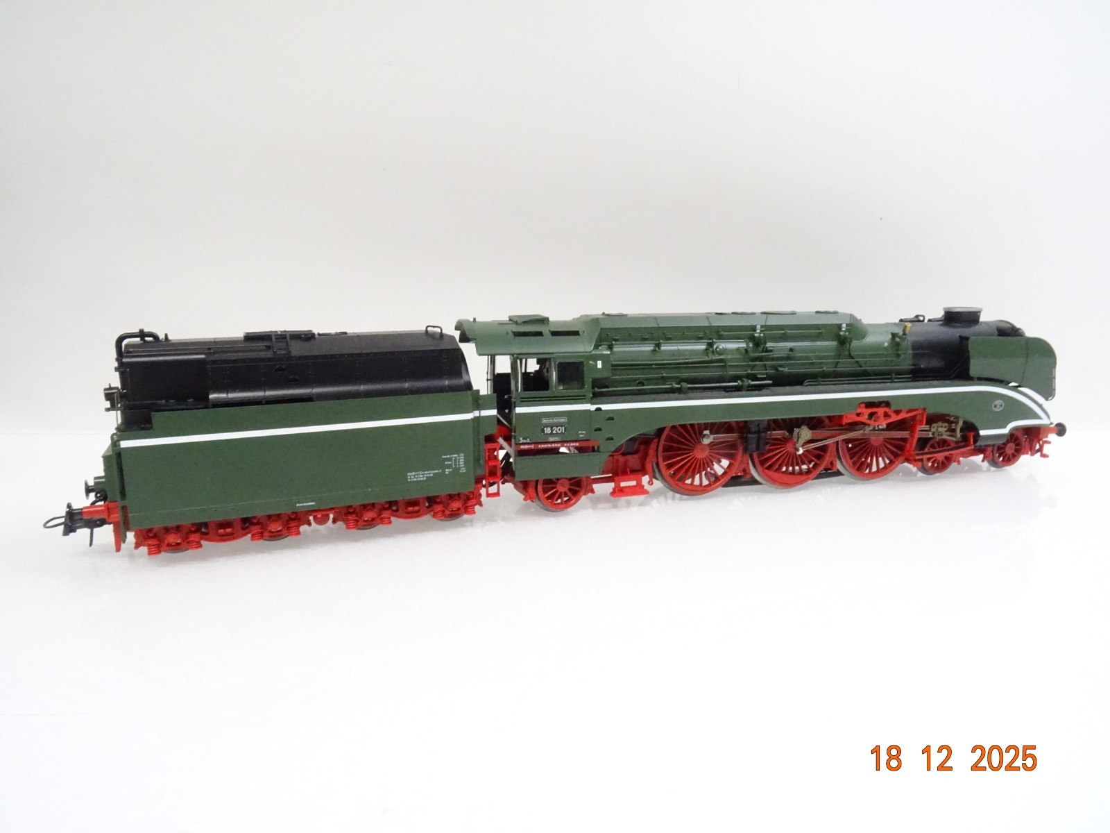 Roco H0 69194 AC Dampflok BR 18 201 der DR Digital für Märklin in OVP JL5227 – Bild 5