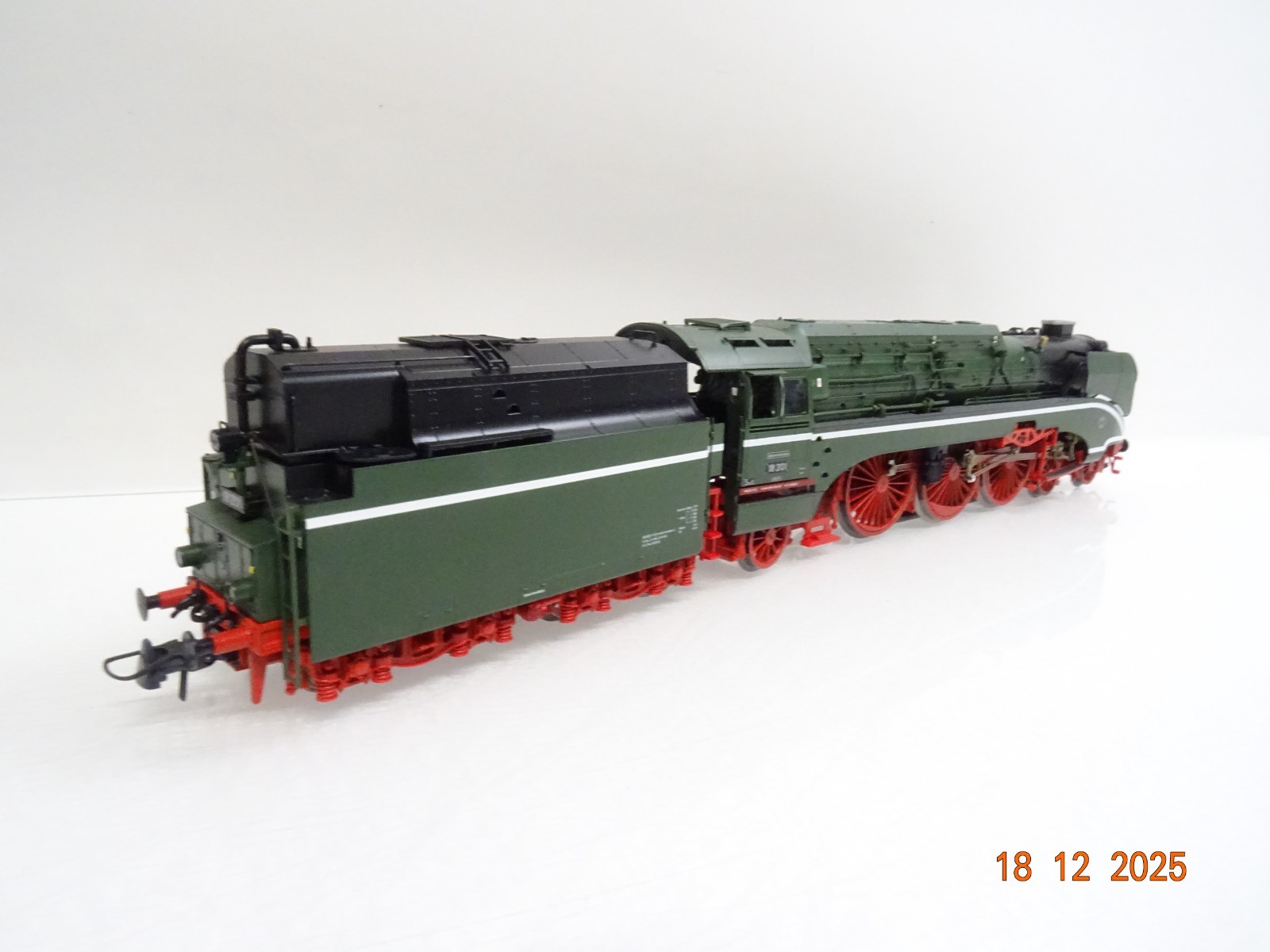 Roco H0 69194 AC Dampflok BR 18 201 der DR Digital für Märklin in OVP JL5227 – Bild 6