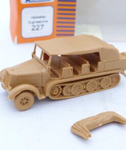 Roco Minitanks 1:87 H0 227 Halbketten Zugmaschine Militär in OVP EX7707