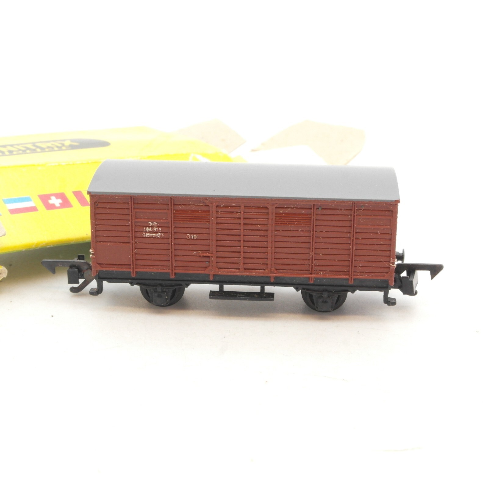 Schnäppchen N gedeckter Güterwagen in EVP RG1609