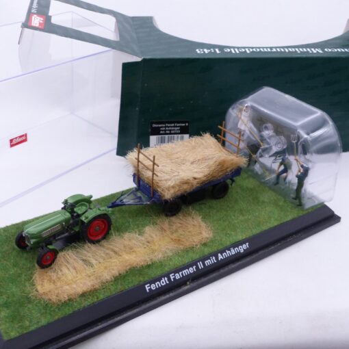 Schuco 1:43 02723 Diorama Fendt Farmer II mit Anhänger in OVP EX6536