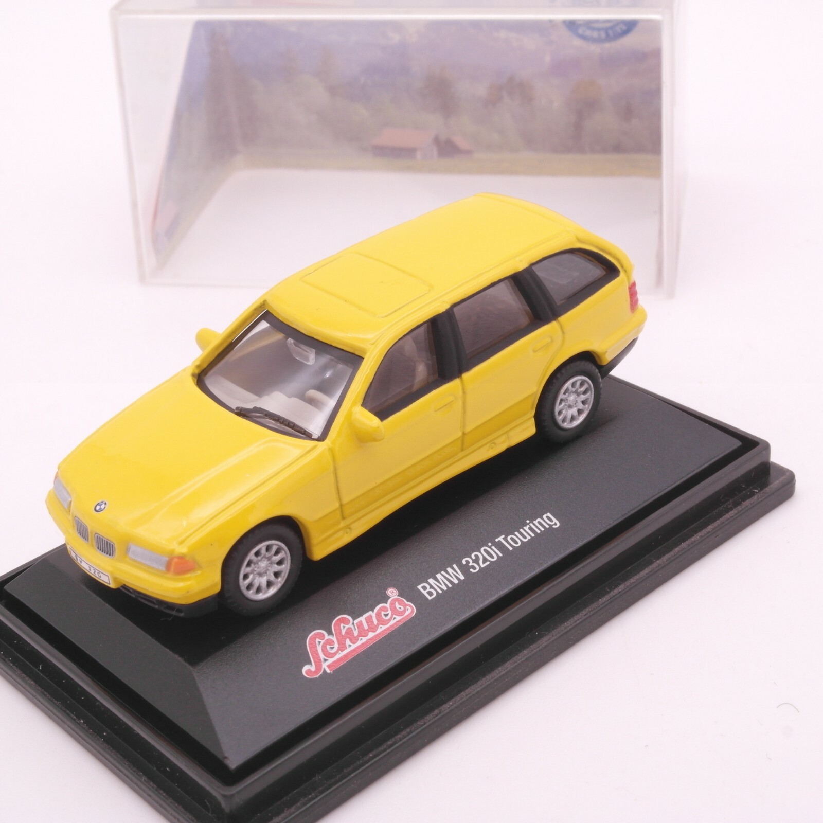 Schuco 1:72 BMW 320i Touring Kombi in PC Box RT2889