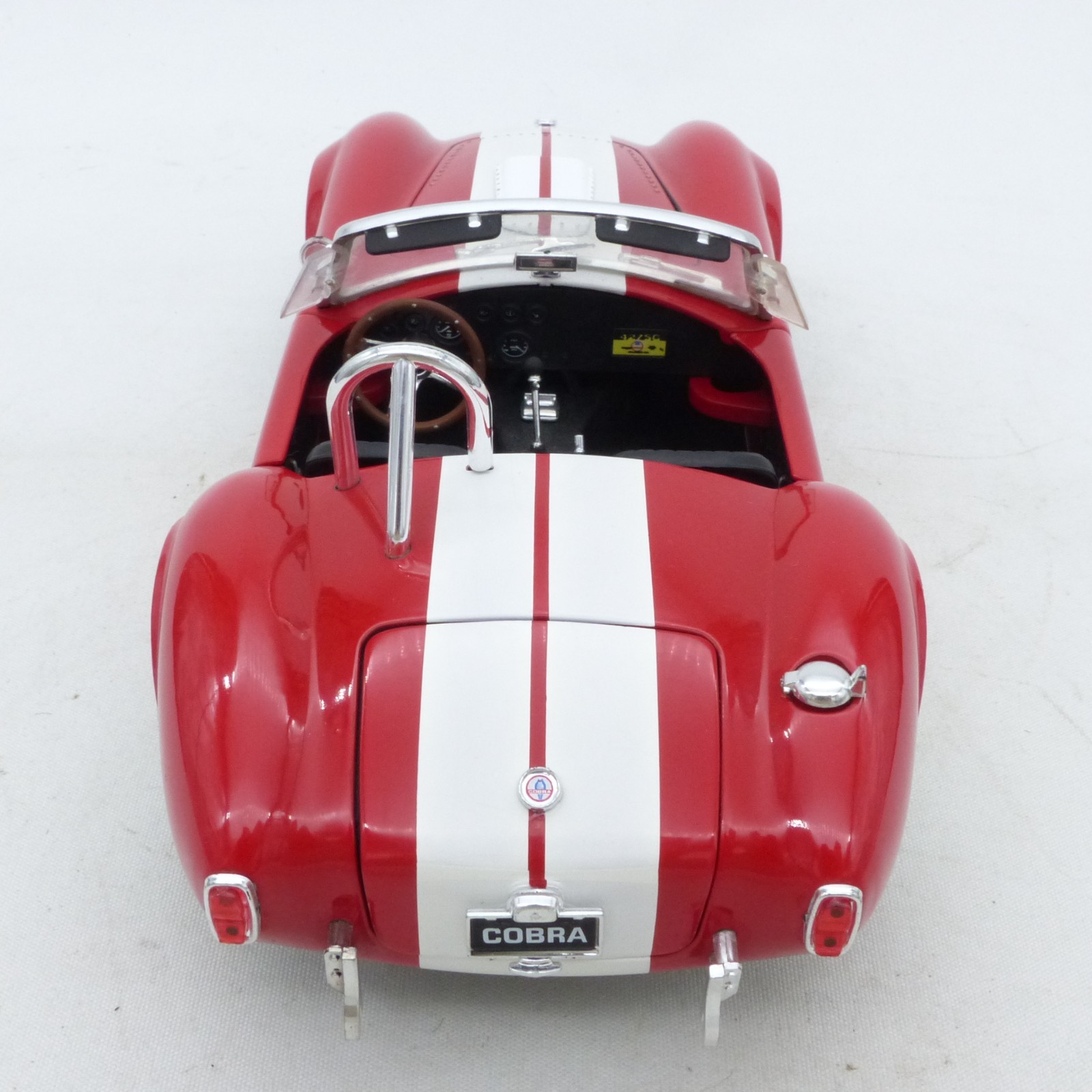 Shelby Collectibles Inc. 1:18 Shelby Cobra 427 S/C rot/weiß in Tüte o. EX8441 – Bild 5
