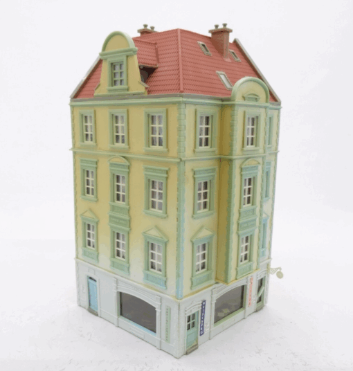 Spur H0 Stadt-Eckhaus ca 11 x 11 cm aus Anlagerückbau, siehe Foto RR588 o.