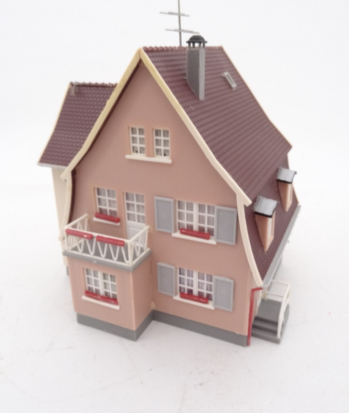 Spur H0 Wohnhaus ca. 11 x 11 cm aus Anlagerückbau, siehe Foto RR371 o.