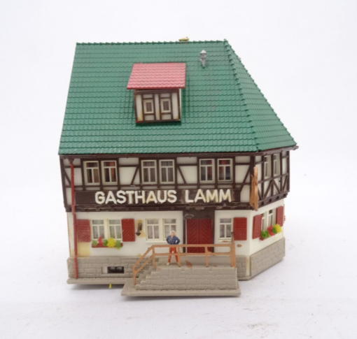 Vollmer H0 54495 Gasthaus Lamm aus Anlagerückbau, siehe Bilder QR9893 o.