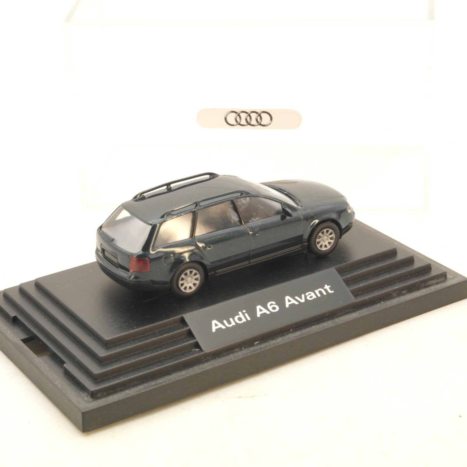 Wiking 1:87 Werbemodell Audi A6 Avant in PC Box RG4913 – Bild 3