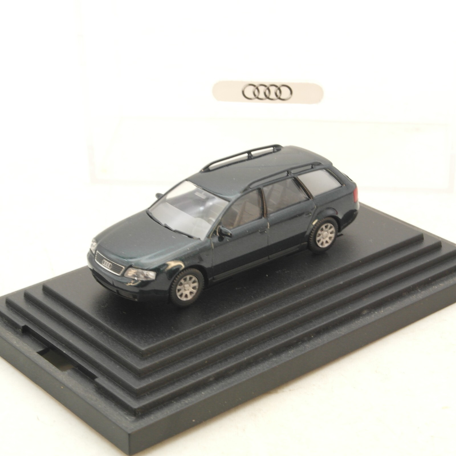 Wiking 1:87 Werbemodell Audi A6 Avant in PC Box RG4913