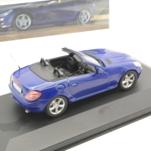 Agostini 1:43 Mercedes Benz SLK 350 2004 in PC Box RI1375 – Bild 3