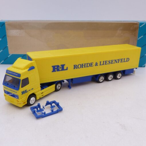 Albedo 1:87 Nr.: 295206 / 320058 Volvo FH16 Sattelzug R & L, in EVP EB7757