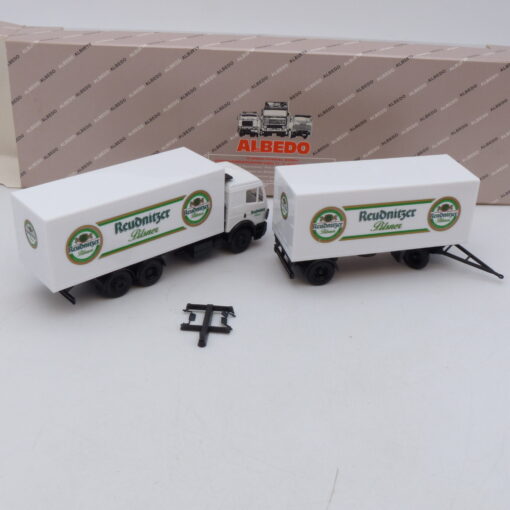 Albedo / Herpa 1:87 SoMo: MB SK Hängerzug Reudnitzer Pilsner, in OVP EB1319 – Bild 3