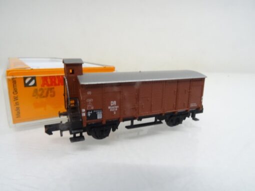 Arnold N 4275 gedeckter Güterwagen der DR in OVP QR5187