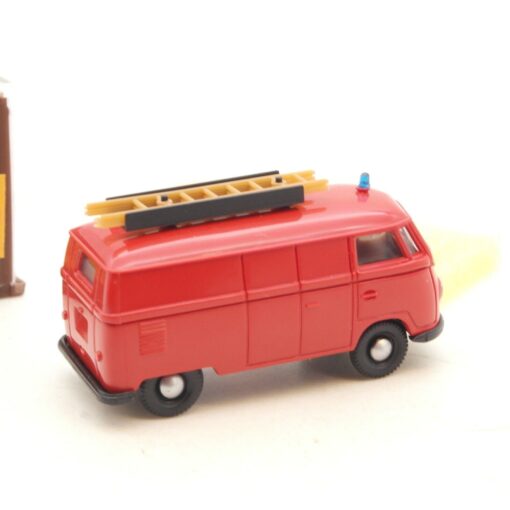 Brekina 1:87 3230 VW T1 Kasten Feuerwehr mit Leiter in OVP RF9581 – Bild 3