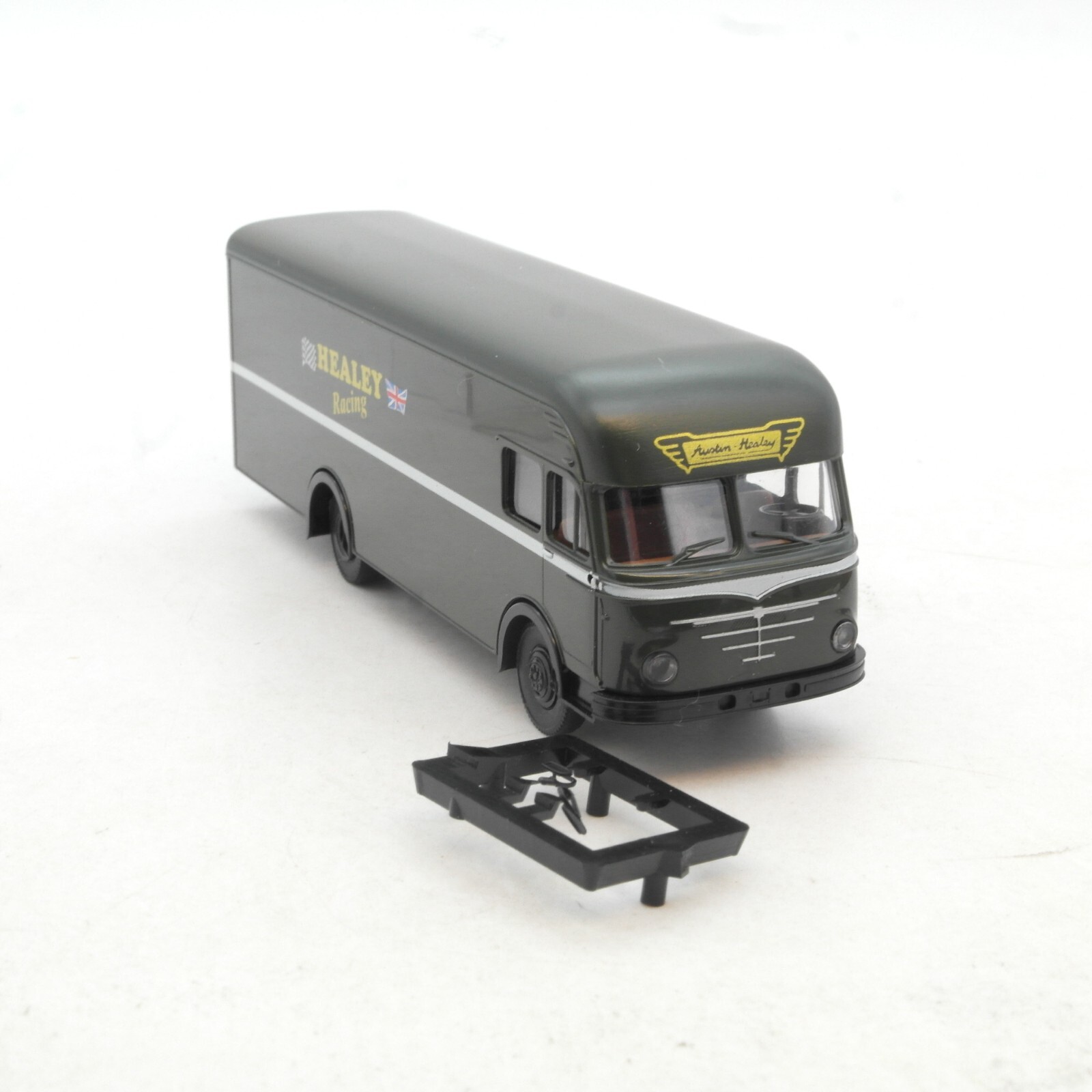 Brekina 1:87 57806 Büssing Koffer LKW Healey Racing in OVP RG1893 – Bild 4